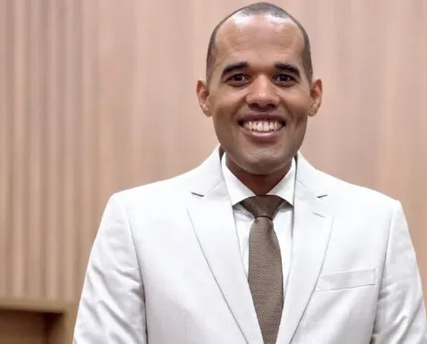 Representação pede demissão do secretário de Saúde de Santo Estevão
