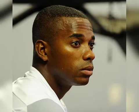 Robinho pode sair mais cedo? Defesa faz manobra ousada no STF - Imagem