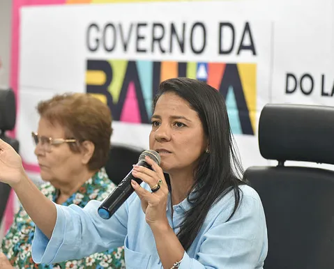 Rowenna celebra avanço do Ideb na Bahia: “Fruto de compromisso”