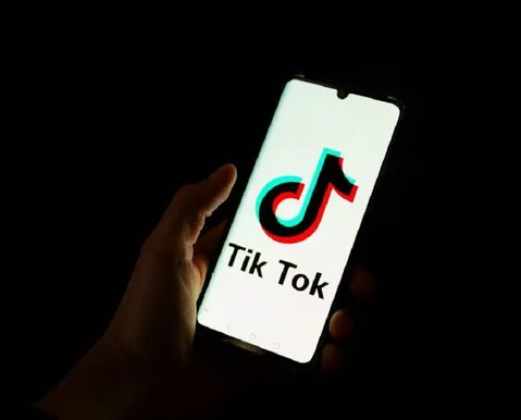 TikTok é multado em R$ 150 milhões por falhas em dados de crianças