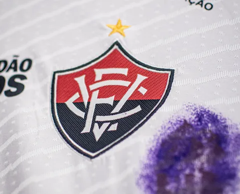 Time da Série C se aproxima de anunciar meia do Vitória - Imagem