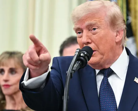 Trump ameaça atingir usinas e pontes do Irã em nova escalada - Imagem