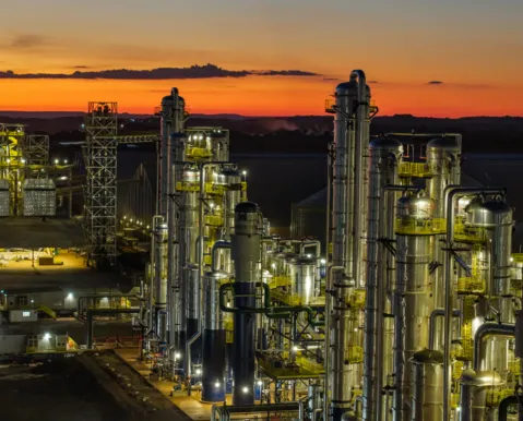Usina capaz de produzir 498 milhões de litros de etanol inicia operação na Bahia