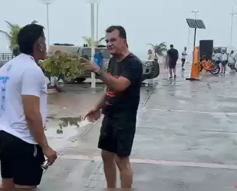 VÍDEO: Presidente do Vitória é hostilizado por torcedor do Bahia