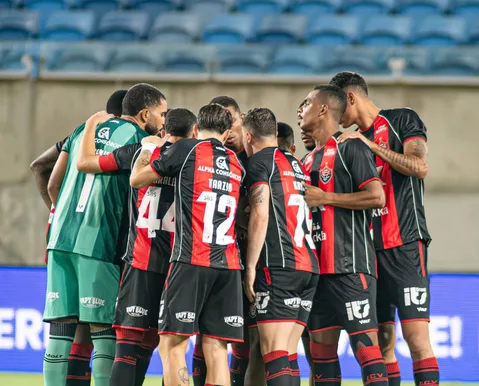 Vitória confirma saída de volante para clube da Série B do Brasileirão - Imagem