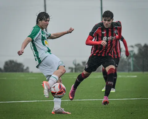 Vitória sai na frente, mas empata com o Juventude no Brasileiro Sub-17 - Imagem