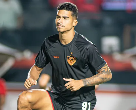 Vitória terá escalação ofensiva em busca de virada contra o Athletico