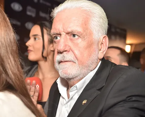 Wagner classifica chapa de oposição na Bahia como "anti-Lula" e questiona alianças