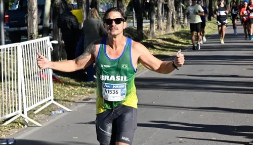"Vencer desafios exige saúde": dentista corre 50 km aos 50 anos