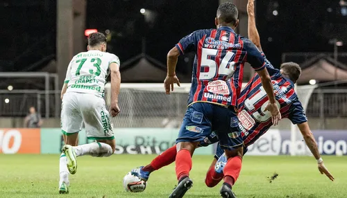 Bahia reencontra Chapecoense, rival contra quem os números pesam