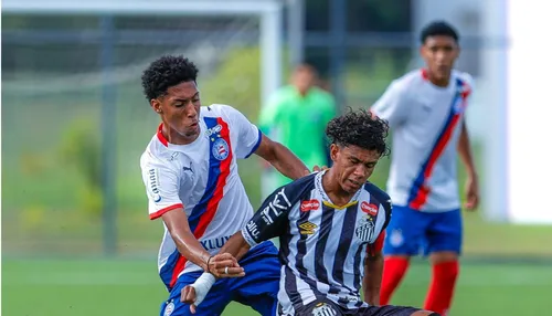 Com sobrinho de Hulk titular, Bahia perde para o Santos no Brasileiro