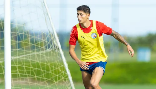 Bahia recebe proposta milionária por Ramos Mingo