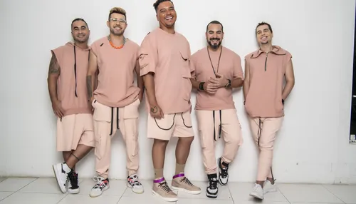 Sorriso Maroto aposta em palco 360º e transforma show em Salvador