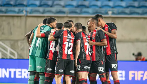 Vitória confirma saída de volante para clube da Série B do Brasileirão