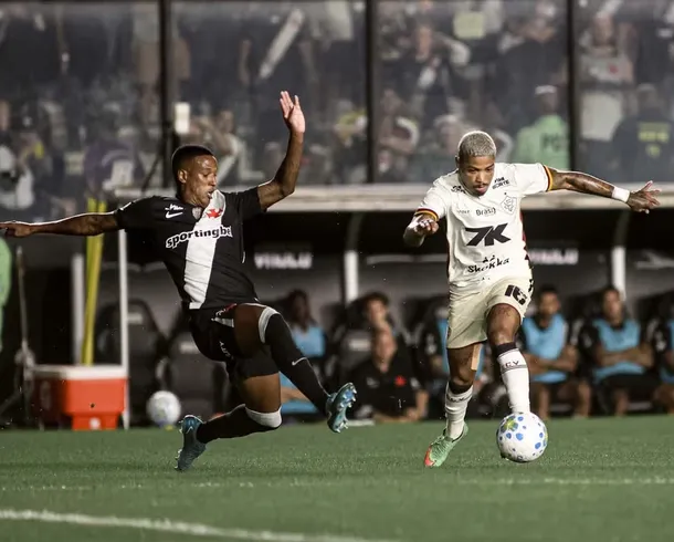 Com um a mais, Vitória perde para o Vasco na Copa do Brasil
