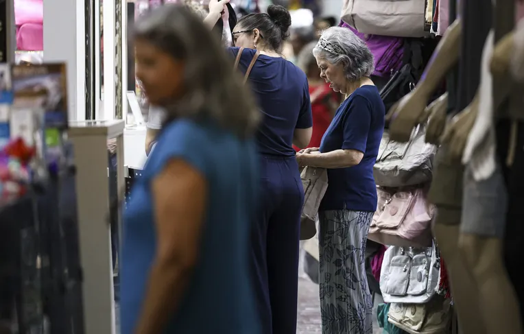 Mulher espera receber R$ 200 mil do INSS, mas perde R$ 28 mil em golpe