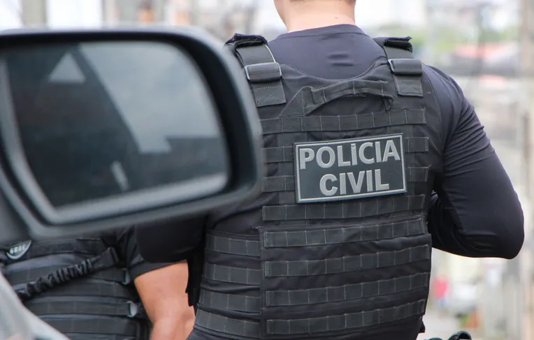 Homem usa brinquedos de pelúcia para abusar de adolescente autista