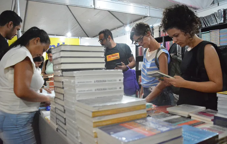 Feira Literária abre inscrições para escolas em Feira de Santana
