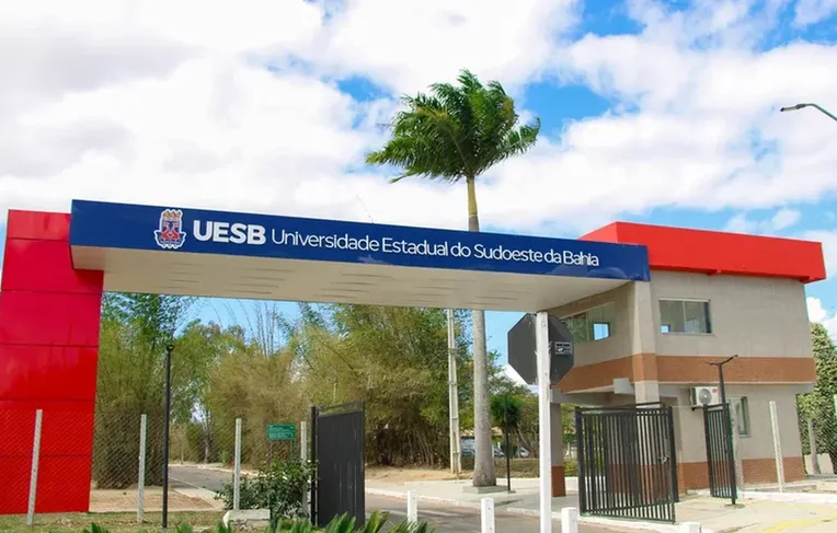Filmes ajudam estudantes a ampliar repertório para vestibular