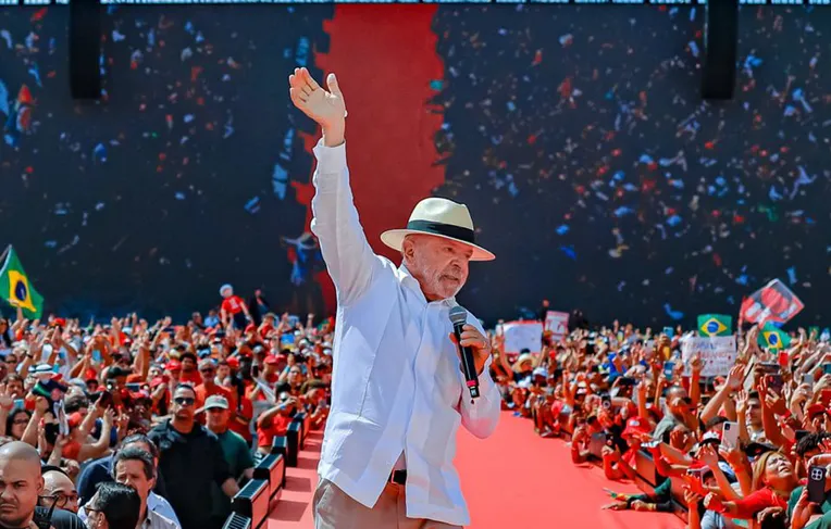 Lula diz que Trump reconheceu que tarifaço contra Brasil é injusto