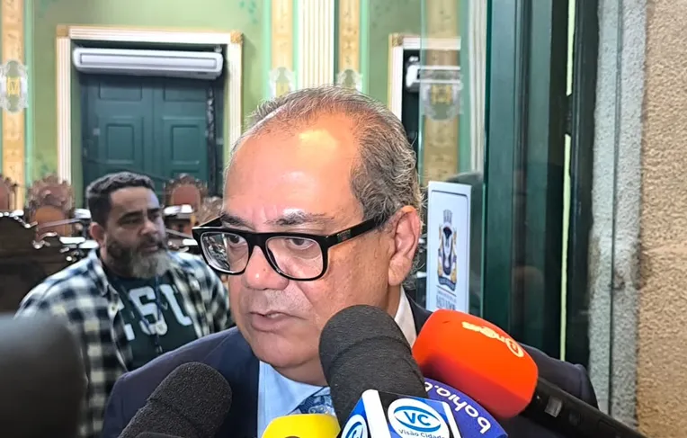Carlos Muniz compara disputa na CMS à Alba e projeta nova candidatura