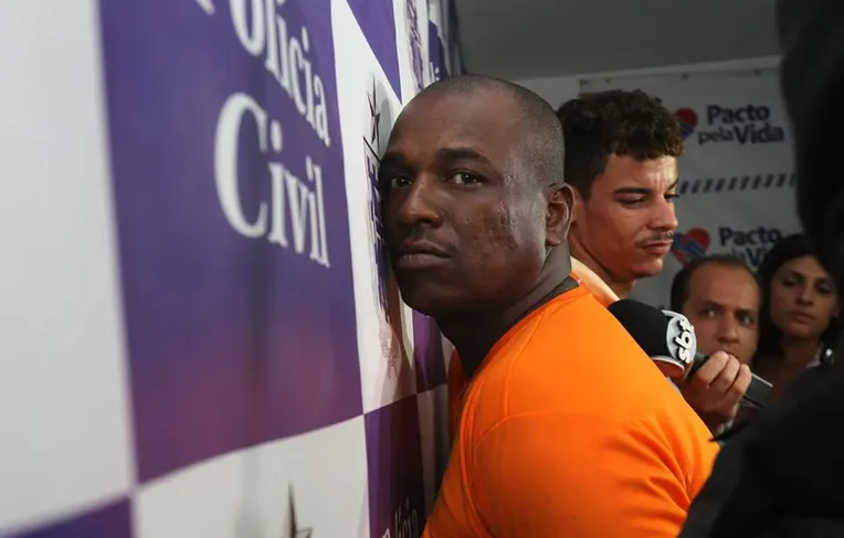 Acusados de matar Valdir Cabeleireiro enfrentam júri popular em Salvador; relembre caso