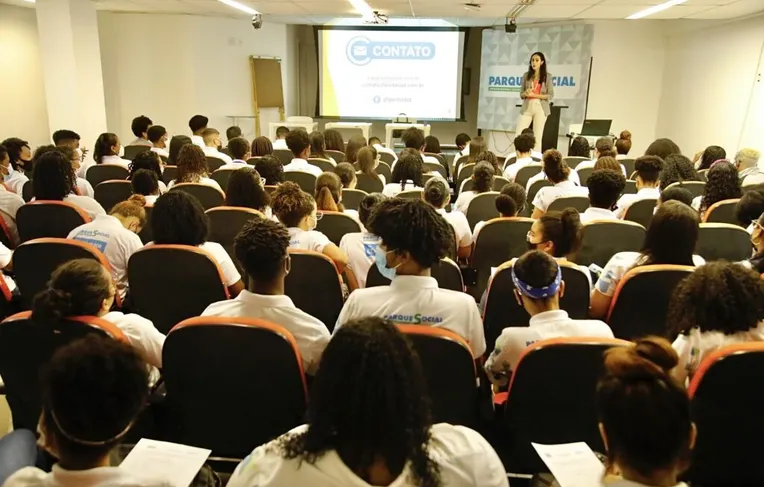 Inscrições para 600 vagas do Jovem Aprendiz começam nesta segunda-feira