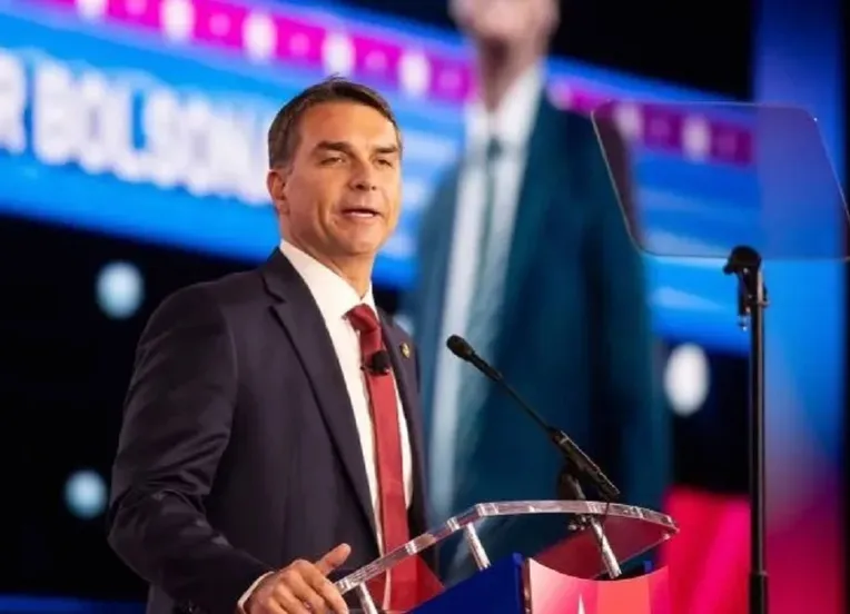Alfredo Gaspar será o vice de Flávio Bolsonaro na chapa presidencial