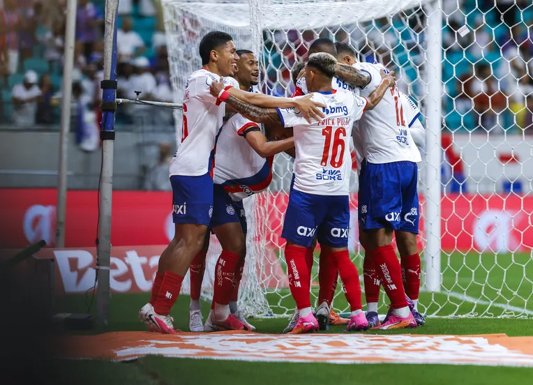 Bahia espanta desconfiança e vence a Chapecoense sem sustos