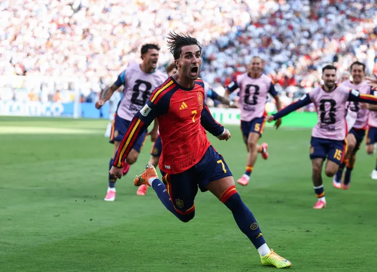 Espanha supera Messi, Argentina e conquista o bicampeonato mundial