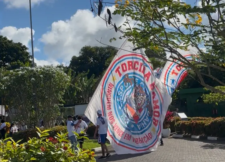 Membro da Bamor morto durante ataque em Salvador é sepultado sob forte comoção