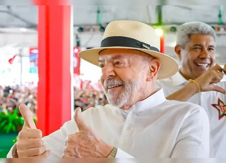 PT oficializa candidatura de Lula em reunião interna antes de evento