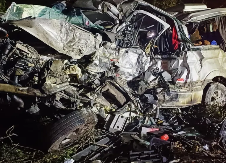 Quatro crianças estão entre mortos em acidente na BR-116; veja quem são as vítimas