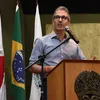 Após dura derrota nas urnas, Zema sinaliza afastamento da política