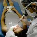 Auxiliares de médicos e dentistas podem ter piso de R$ 3.624 imagem