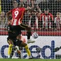 Brasileiro esquecido por Ancelotti brilha em vitória contra o Chelsea imagem