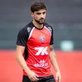 Com 20 minutos jogados em mais de 400 dias, volante segue indisponível imagem