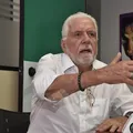 "Comparem o que cada um fez", pede Wagner sobre Lula e Flávio Bolsonaro imagem