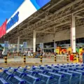 Donos de rede de supermercados com lojas na Bahia perdem R$ 6 bilhões imagem