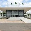 Crise no STF ameaça decisões sobre direito trabalhista e aposentadoria imagem
