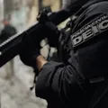Homem sequestrado em festa e levado para 'tribunal do crime' é resgatado em Salvador imagem