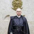 Fachin derruba decisão de André Mendonça e mantém diretor da PF imagem