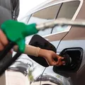 Veja cinco truques para economizar gasolina enquanto dirige imagem