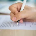 IBGE, BC, CGU e mais: veja concursos com salários de até R$ 32.070,88 imagem