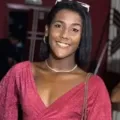 Homem é condenado a 12 anos de prisão por morte de adolescente trans imagem