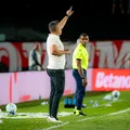 Jair exalta respaldo do presidente do Vitória em meio à "pressão" imagem
