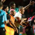 Jair Ventura agradece confiança da diretoria e celebra goleada imagem