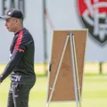 Jair Ventura vive fase de maior pressão no Vitória; veja números da crise imagem