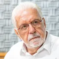 Wagner minimiza reação da bolsa após vitória de Lula e relembra eleição de 2002 imagem