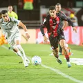 Jogo do Vitória terá VAR de arbitragem polêmica em derrota para o Palmeiras imagem